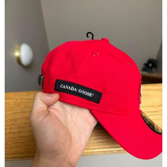 Canada Goose Badge Logo Hat - Picture 2 of 3